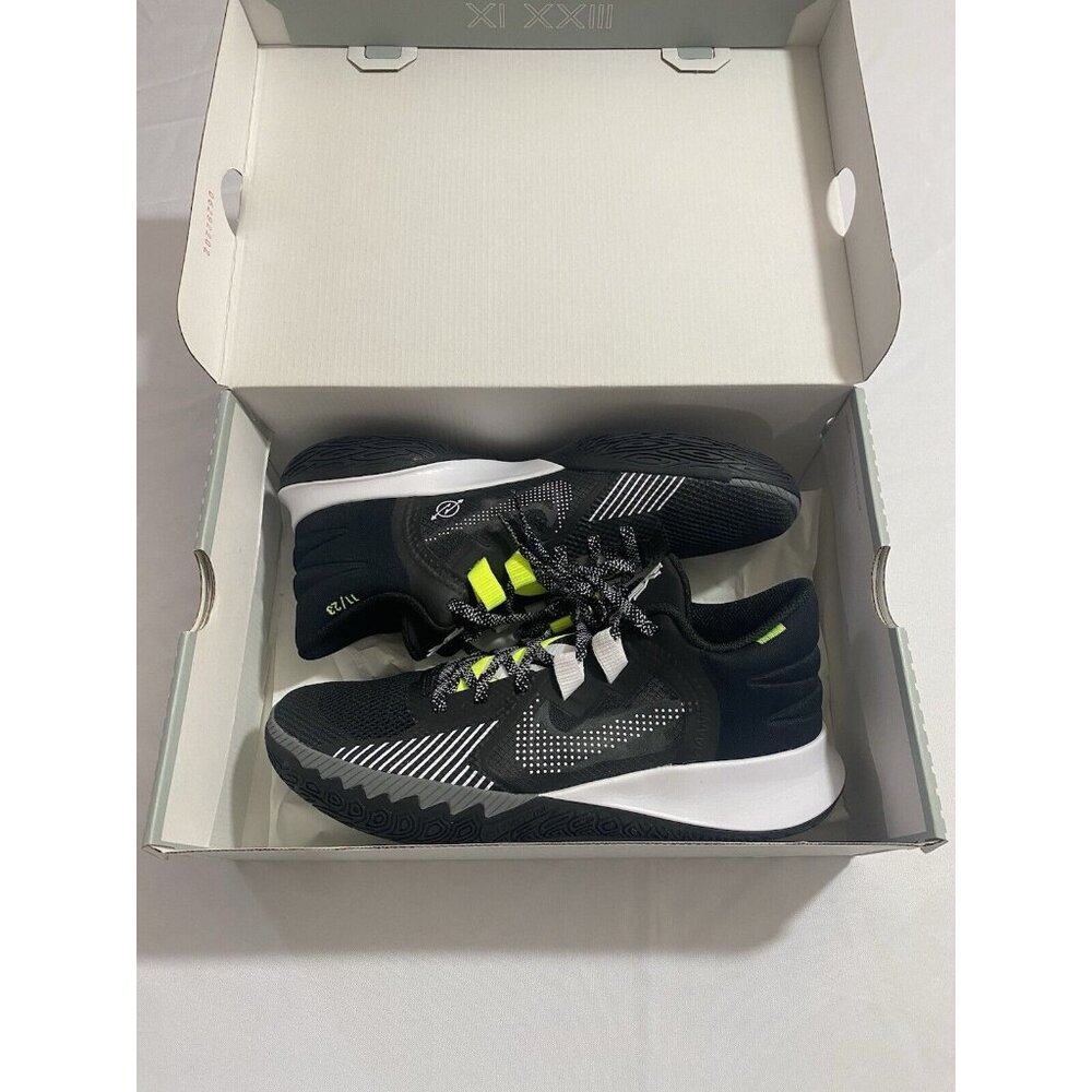 New Mens Size 9 Black White Nike Kyrie Flytrap V Basketball Shoes CZ4100 002